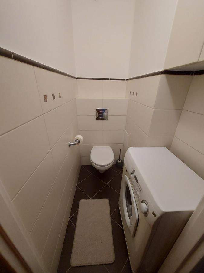 Wygodny Przestronny Apartament Janowskie Blonia Rahmel Exterior foto